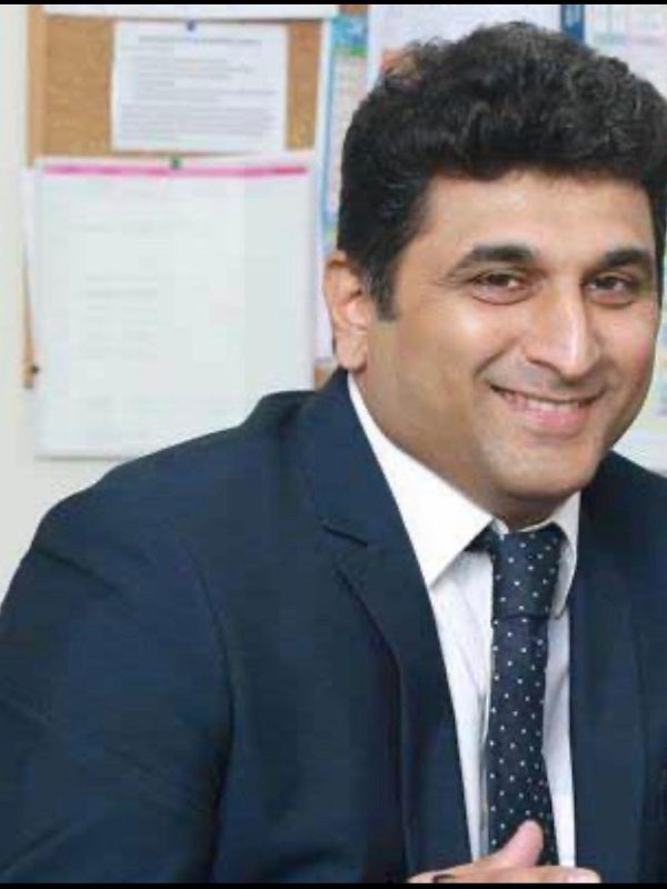 Dr Sanay Gadiyar